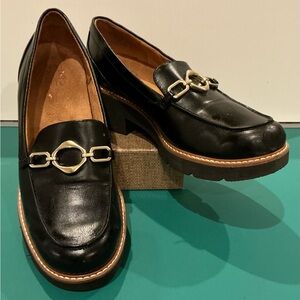 Naturalizer Desi Black Loafer with Chunky Heel Size 9